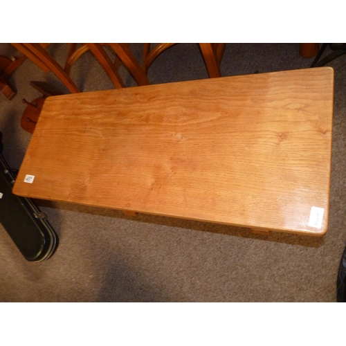 457 - Mouseman oak 3ft coffee table