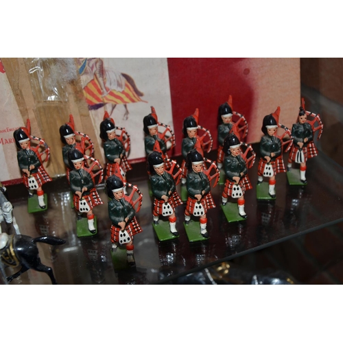 553 - Collection of Vintage 1950s 'Britain's Historical Wooden and Lead Soldiers'