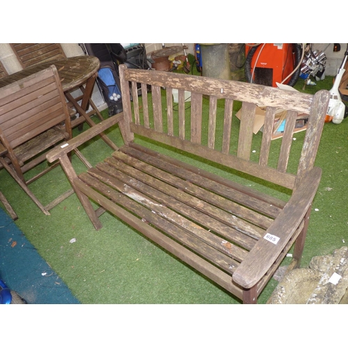 685 - Garden bench