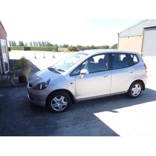 1a - 53 plate Honda Jazz, Silver approx 19,000 miles mot 17.12.20 1339cc first reg 17.12.2003 In overall ... 