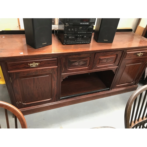 810 - Mahogany sideboard