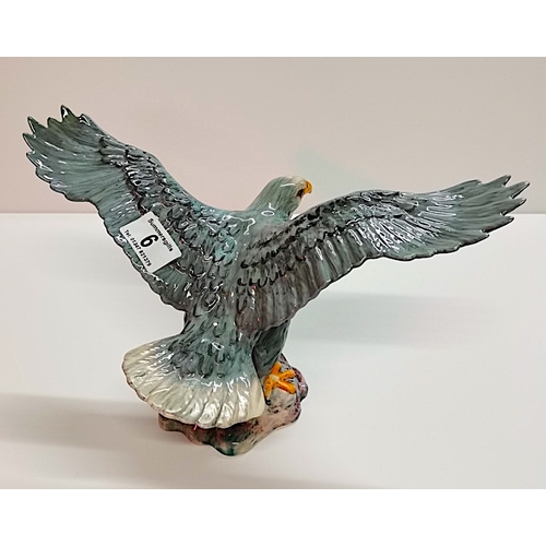 6 - Beswick Bald Eagle 1018 (sample) height approx 18cm EXC