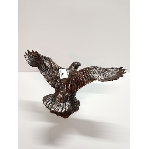 7 - Beswick Bald Eagle 1018  height approx 17cm EXC