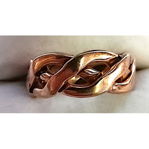 690 - 9ct rose gold 375 ring celtic design very unusual designer ring