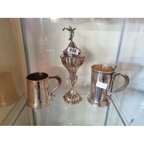 658 - Solid Silver Tankard  , Trophy  and tray 1338g Wiltshire Golf Club 1946. Presidents prize presented ... 