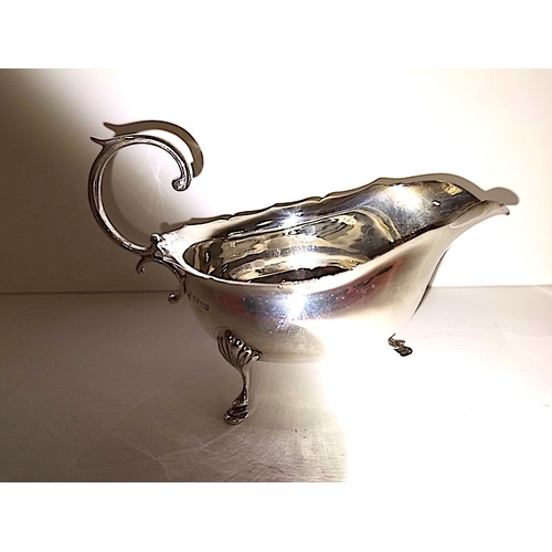 627 - Silver Gravy Boat 172g