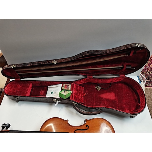 512 - Violin signed & made in Dresden with 2 x bowls & crocodile style case marked no. 509 signed... 