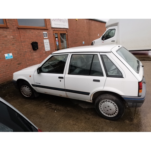 465a - Vauxhall Nova 1.2 Merit 64,000 miles only not mot or tax but starts first time , project for someone... 