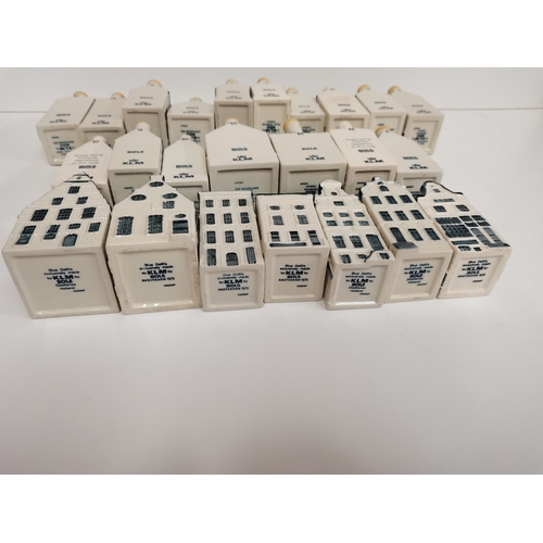 560 - 24 Delft KLM Bol Houses

These houses are in excellent condition. The numbers are 1, 4, 6, 6, 7, 12,... 