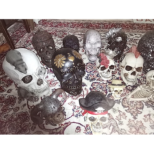 270b - Collection of Skull ornaments