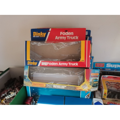 541 - Collection of Dinky and Matchbox vehicles etc