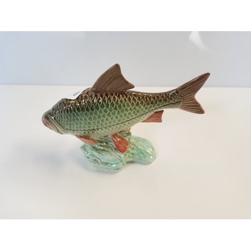 27 - Beswick Roach No. 1874