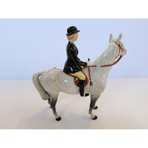 7 - Beswick Huntswoman on grey horse