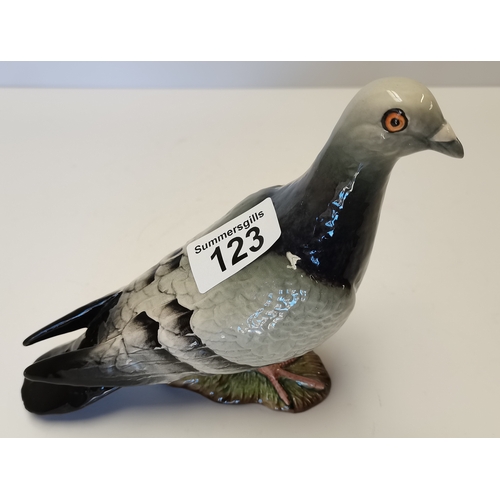 123 - Beswick Grey / blue pigeon