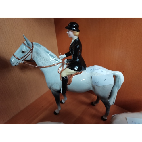 15a - Beswick Huntswoman on horse