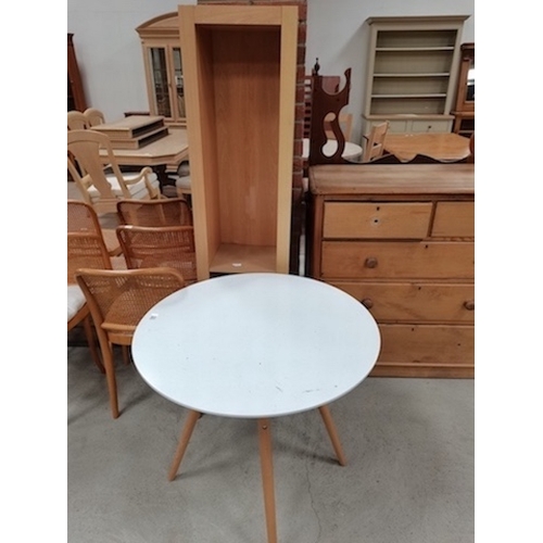 1243 - Modern dining table