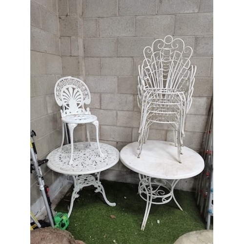 1199 - 2 bistro sets