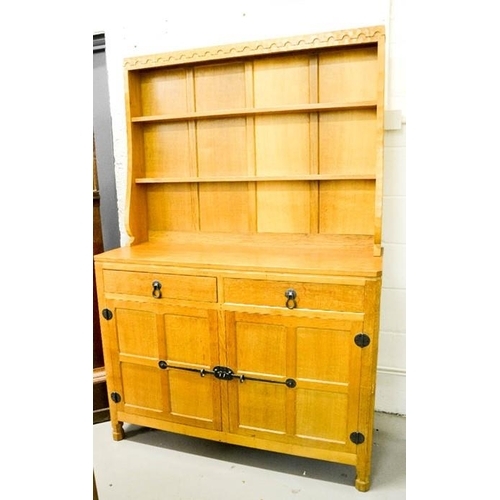 869i - Mouseman oak dresser with rack in good condition