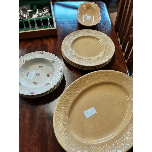 870g - 11 x Clarice Cliff items