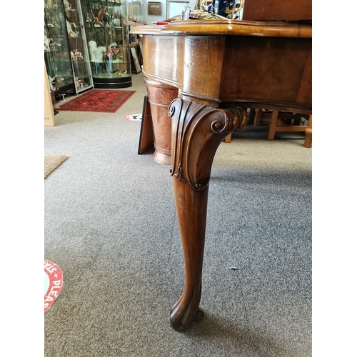 835 - Antique walnut dining table with crossbanding and claw feet, 2 leaves, total size 260x120cm