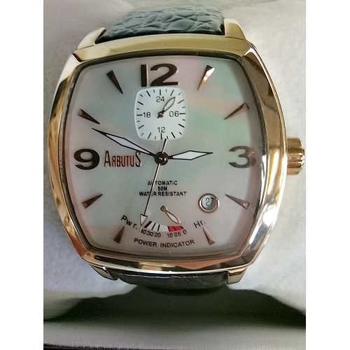 624 - Arbutus Gents watch with powder indicator (working)