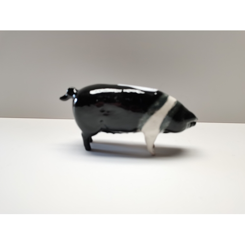 141a - Beswick Wessex Saddleback Sow