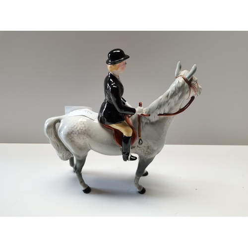 15a - Beswick Huntswoman on horse