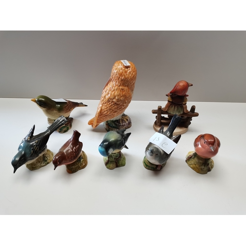 15e - 5 x Beswick birds and Hummel figure