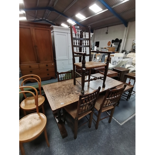 1019 - Oak dining table and 5 chairs