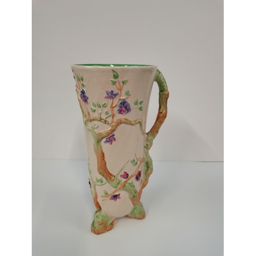 895 - Clarice Cliffvase hand painted newport pottery