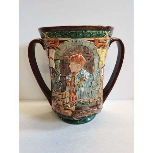 521 - Royal Doulton loving cup no 388 of 2000 in ex. Con.