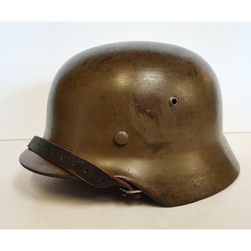 271 - WW2 German M35 helmet with original M31 liner maker ET^^