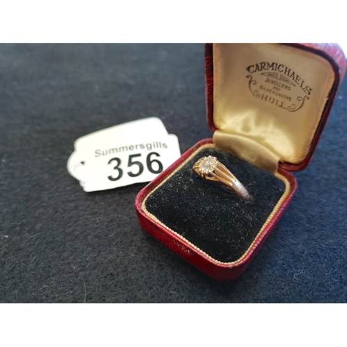 356 - 18 ct Gold diamond Ring 5g