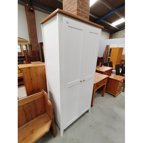Lot 1033      