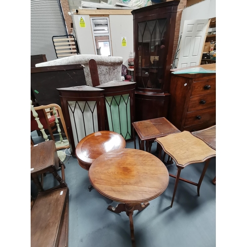 Lot 1049      