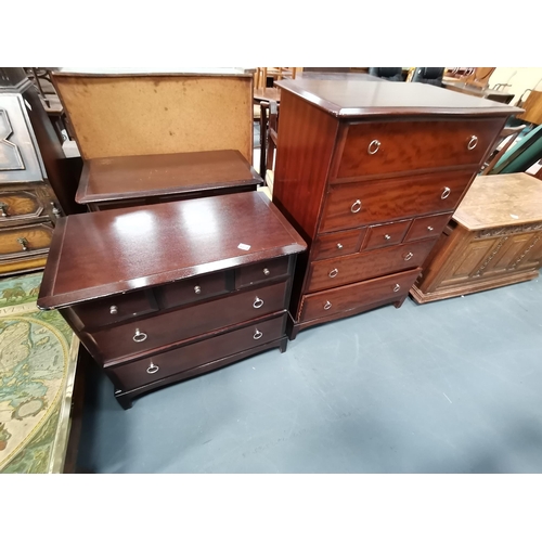 Lot 1054      