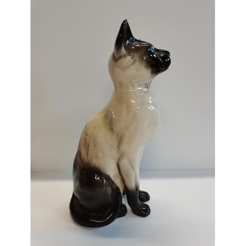 106 - Large Beswick Siamese Cat and x2 1960s art deco Ceramic giraffes