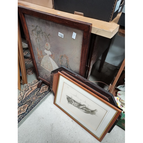 1122 - 1 Oak decorative Bo Peep Fire Screen, 1 Ornate Oak Mirror and a Picture of a cat