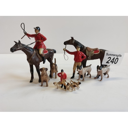 240 - Wells Fargo metal toy stage coach - X3 cast iron hunting figures