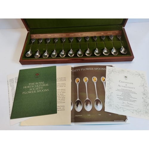 322 - 2 x sets of silver spoons The Royal Society of Birds and Flowers