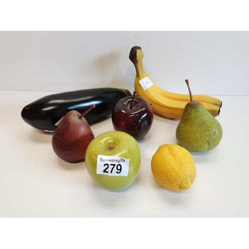 279 - Ceramic decorative fruit (x 8 pieces)