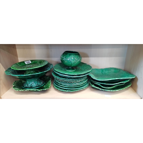 286 - Wedgwood Green Majolica plates