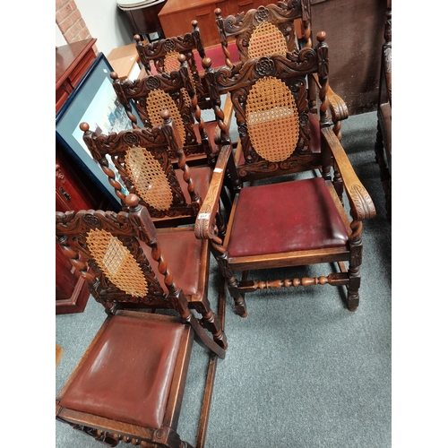 917 - Oak carved dining x4 chairs plus x2 carvers