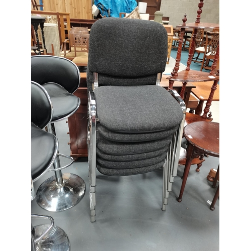 1047 - X6 grey and chrome office chairs