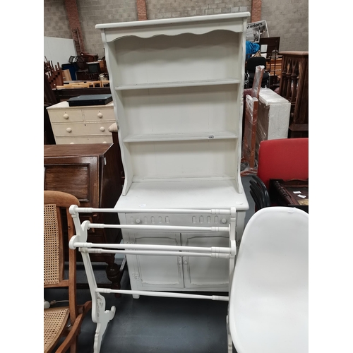 1062 - Painted dresser and airing rack