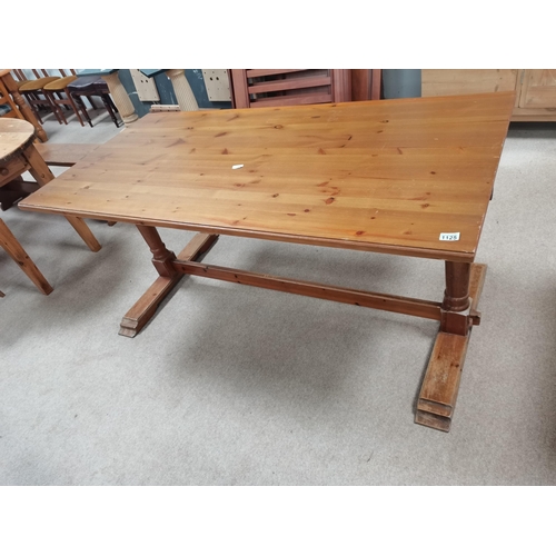 1125 - Modern pine dining table