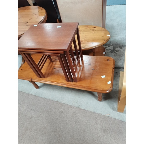 1129B - x3 pine tables etc