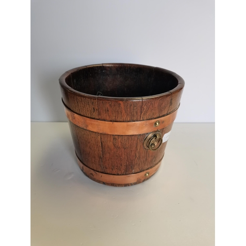 61 - Antique oak bucket (small) 20cm heigh x 21cm diameter