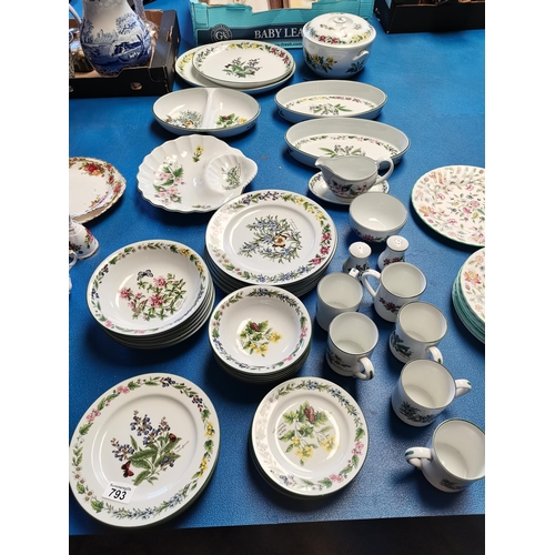 793 - Royal Worcester dinnerware 