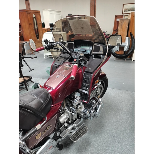 970 - Honda Gold Wing Aspencade 1200cc in full working order MOT 01.11.2022 - 16,852 miles REG D636 LMG